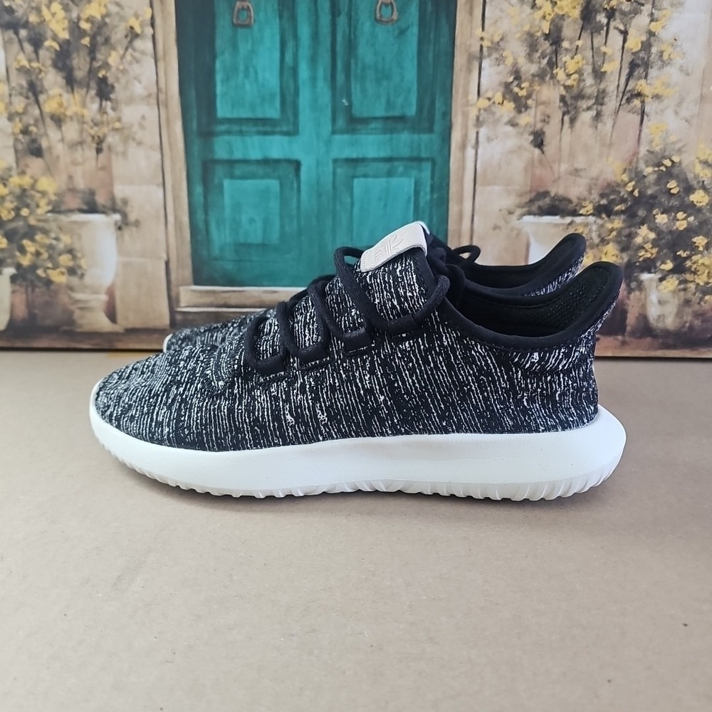 Adidas OriginalsTubular Shadow W BB6370 Womens Running Shoes Size 9